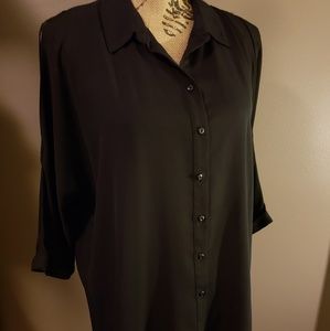 Apt. 9 COLD SHOULDER BUTTKN DOWN